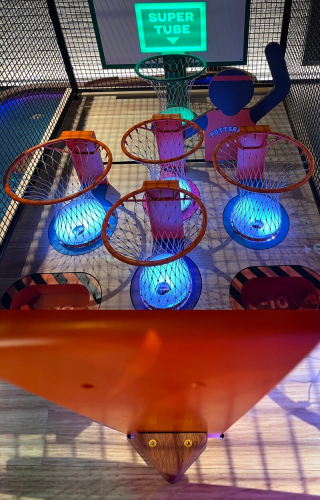 ArcadeMachineRepairs.com - PuttShack - Basketball Hole - PuttPutt Mini Golf Game